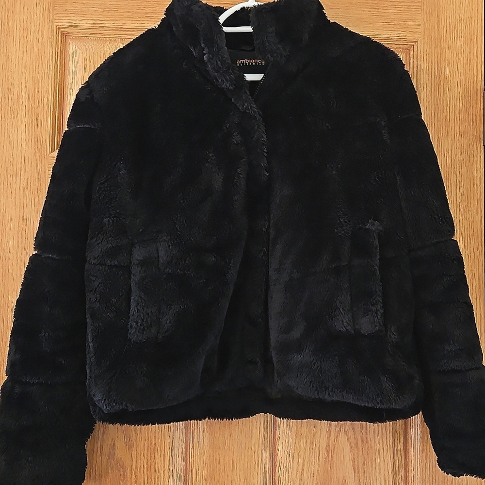 Ambiance Outerwear Faux Fur Teddy Coat Jacket Sz. M Zip Up pockets